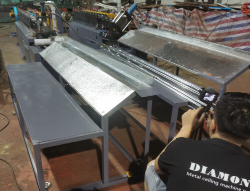 roll form machine for triangle carrier
